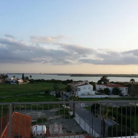 Salt Lake Heights * Larnaca